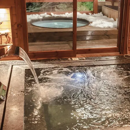 Chalet Cave - For Two *