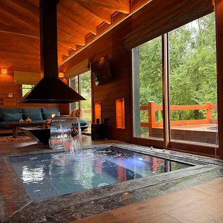 Chalet Cave - For Two Eptalofos