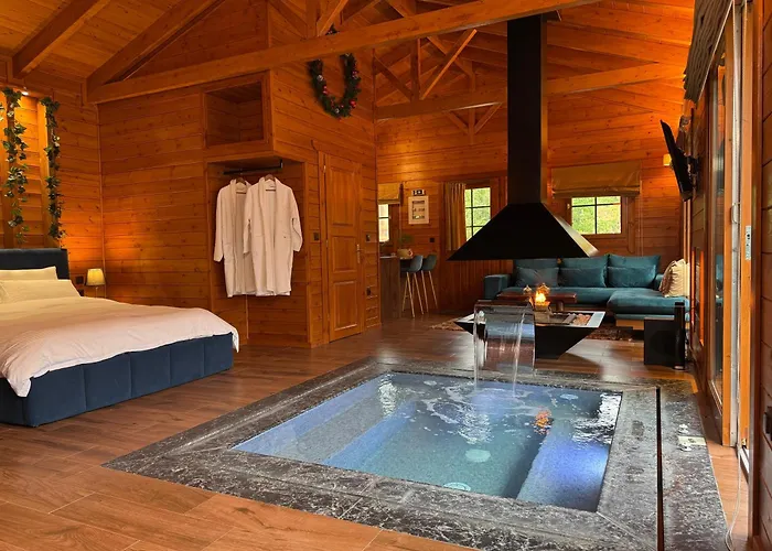 Cave - For Two Σαλέ Επτάλοφος